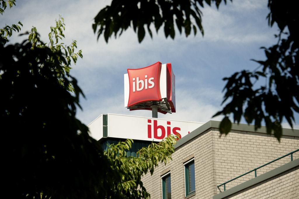 Отель Ibis Лейдердорп Экстерьер фото